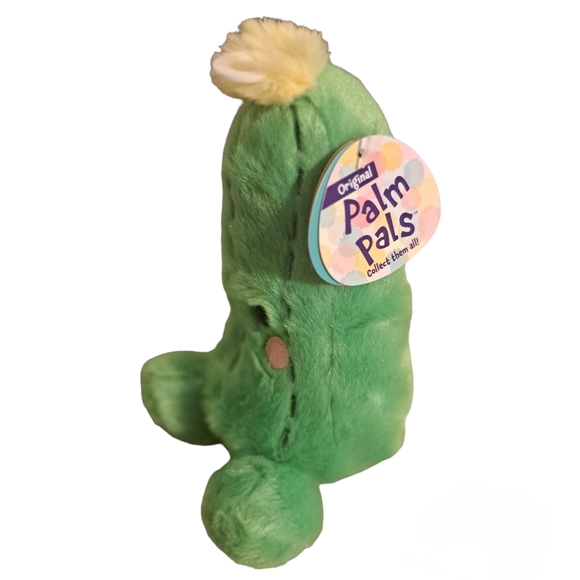 Dillian the Cucumber 5" Palm Pals - Picture 2 of 6